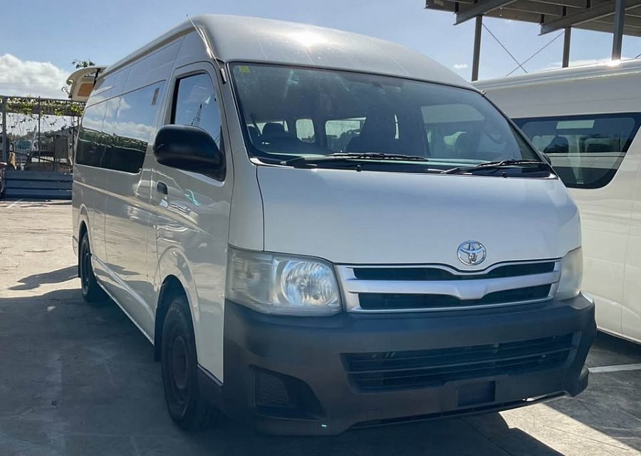 2012 Toyota Hiace high rood petrol automatic 10 seater 